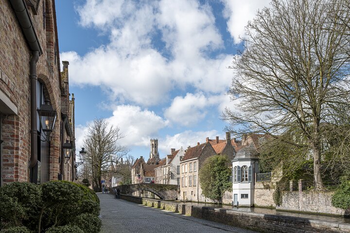 Guidet tur i Brugge med kanal cruise og smaksprøver