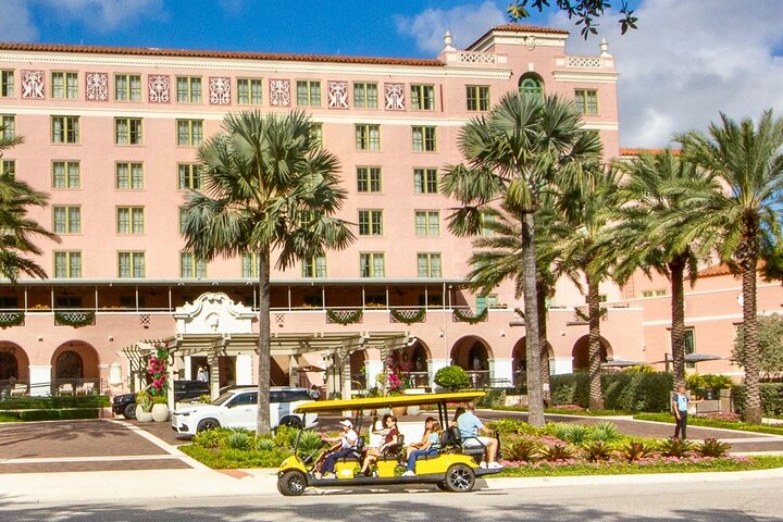 Geführte Besichtigungstour durch St. Pete im Deluxe-Golfwagen mit Straßenzulassung