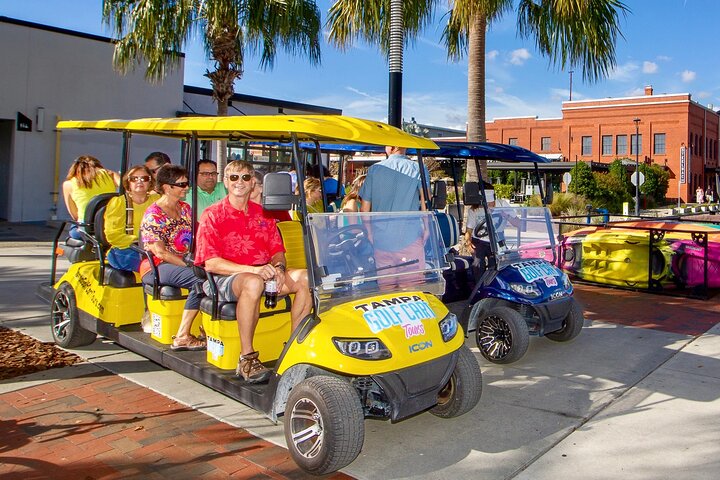 Geführte Tampa-Sightseeing-Tour in einem Deluxe-Golfwagen mit Straßenzulassung