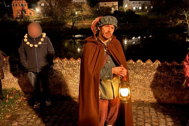 Visita guiada histórica por Dinkelsbühl com cerveja e petiscos.
