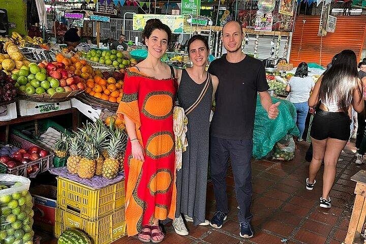 Food tour in Cali with exotic fruits, breads and drinks