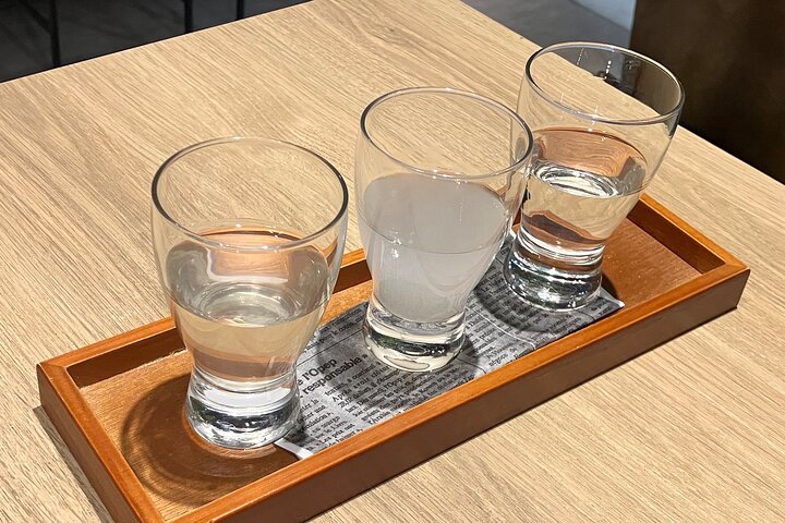 Santuário da noite e Izakaya Japonês Sake Experience Tour