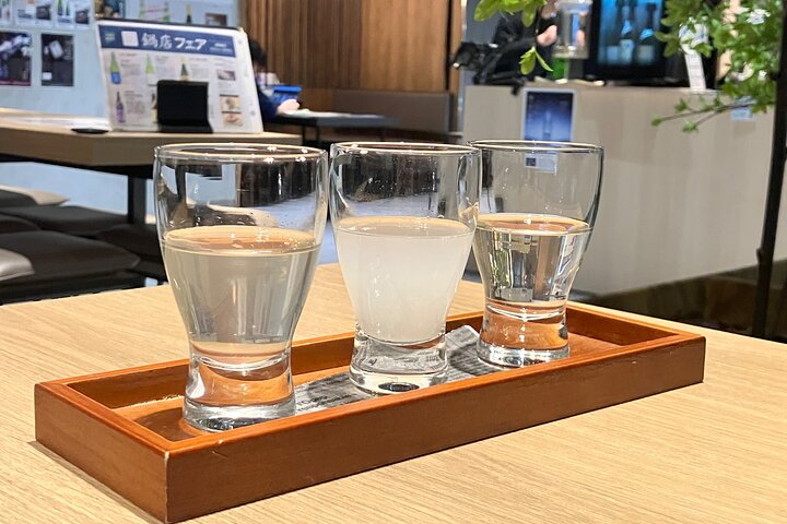 Santuário da noite e Izakaya Japonês Sake Experience Tour
