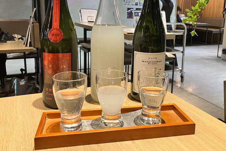 Santuário da noite e Izakaya Japonês Sake Experience Tour