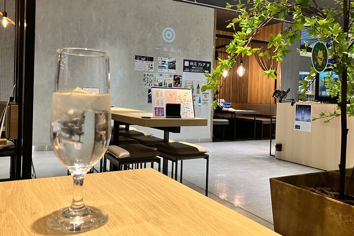 Santuário da noite e Izakaya Japonês Sake Experience Tour