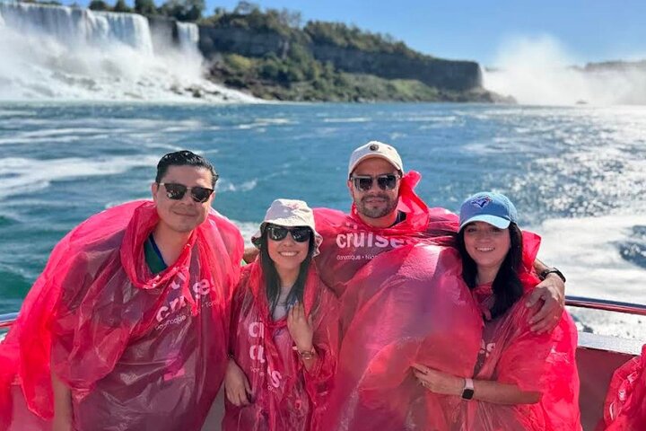 Cataratas del Niágara, Canadá : Paseo en barco, Viaje detrás de las cataratas
