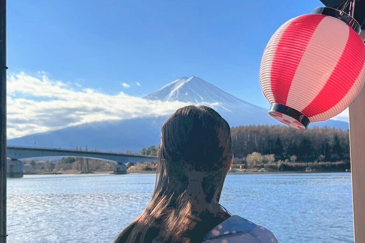 Spectaculaire croisière sur le mont Fuji et le lac, nouilles faisant l'expérience