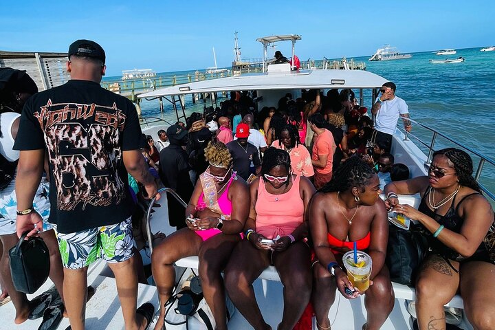 Eksklusiv Hip Hop Punta Cana festbåt med åpen bar *bare for voksne