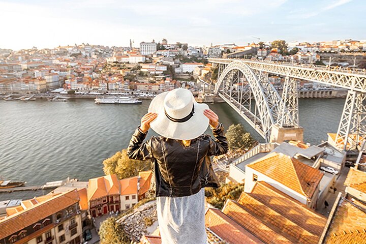 Porto to Lisbon Up to 4 Stops: Aveiro, Nazare, Fatima & Obidos