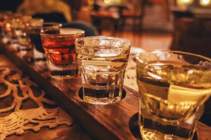 Raki-Verkostung und Meze-Paarung mit Sommelier in Gjirokastra