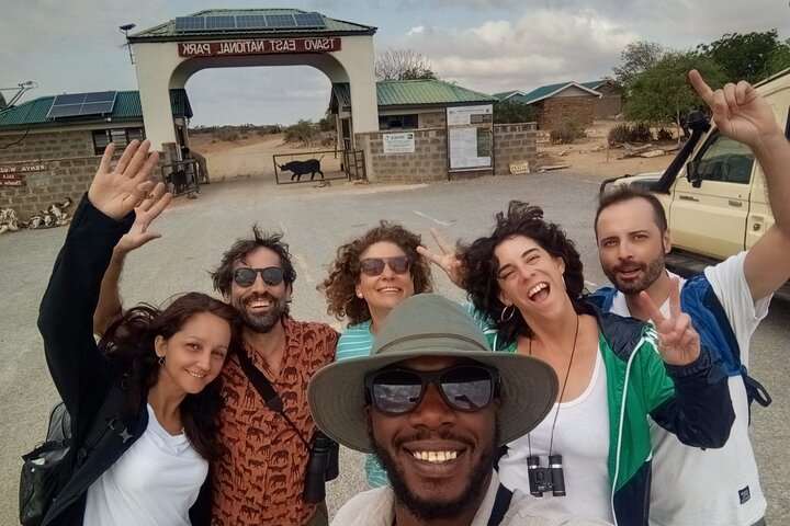 1 - Safari privado de día en Tsavo Este desde Mombasa, Malindi, Watamu