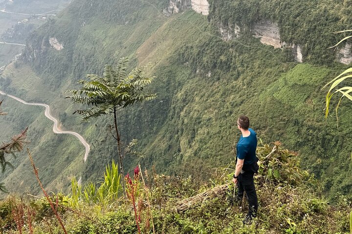 Avontuurlijke Ha Giang Loop : Gemakkelijke ruiters Camp-Trekking Tours 3D2N