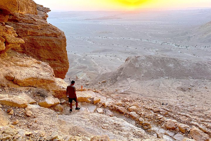 Kort 3 - Hour Second Edge of the World Tour: Darb Al-Manjour Trail