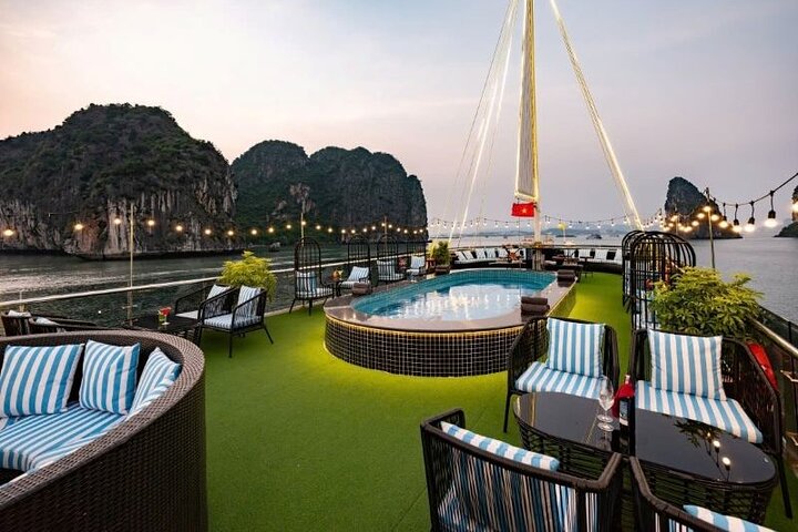 Croisière de luxe Halong Excursion d'une journée au départ de Hanoï: All Inclusive