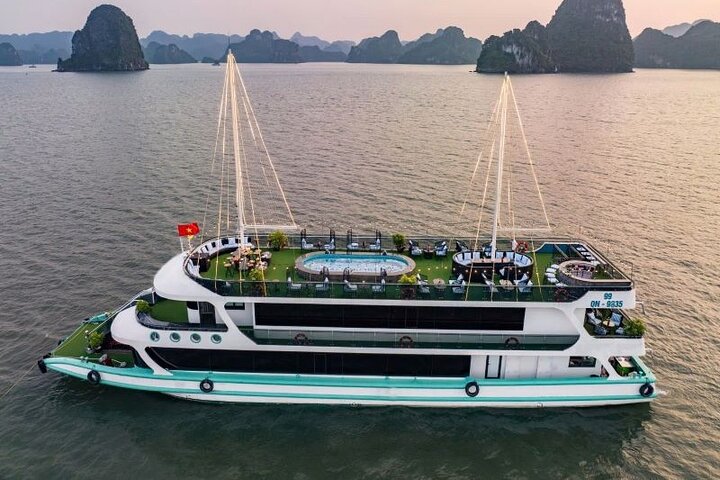 Croisière de luxe Halong Excursion d'une journée au départ de Hanoï: All Inclusive