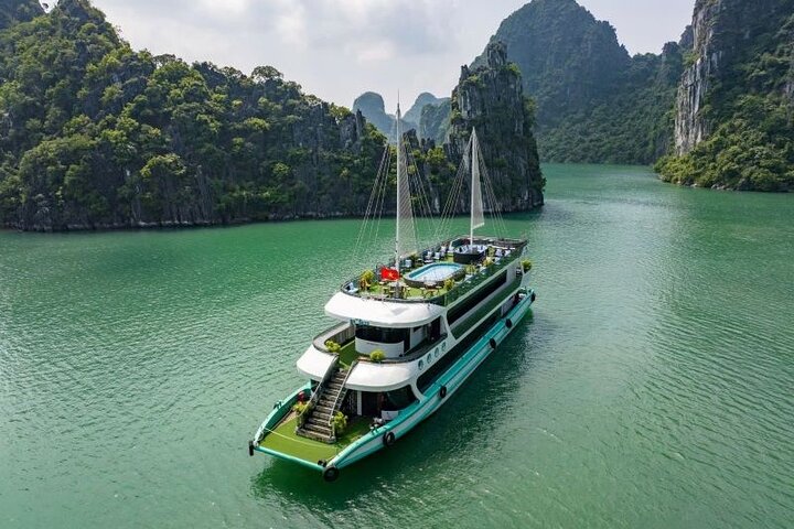 Croisière de luxe Halong Excursion d'une journée au départ de Hanoï: All Inclusive
