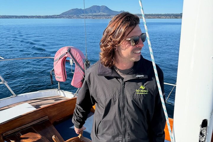Eco Sailing Tour till Maori hällristningar på Lake Taupo