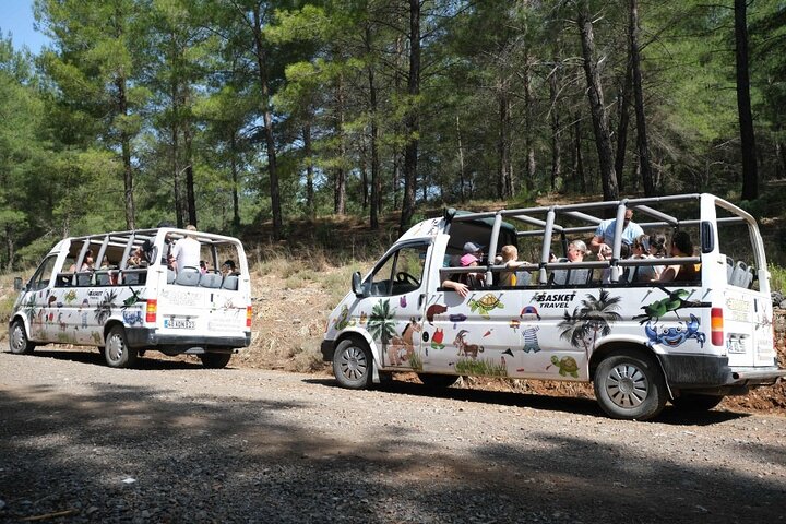 Aventura en jeep de día completo desde Sarigerme con almuerzo
