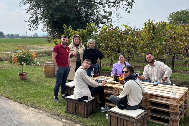 Pequeno grupo Reggio Tour de meio dia de comida e vinho com produtores locais