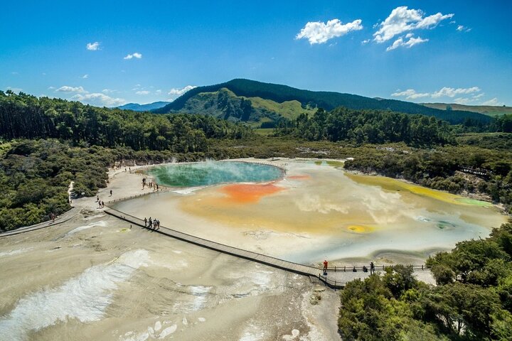 Hobbiton, Rotorua und Waiotapu Kleingruppenreise ab Auckland