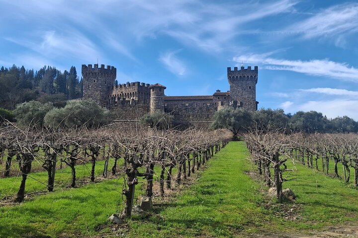 "Fabulous Private Wine Tour of Napa & Sonoma for 2 to 5 People"