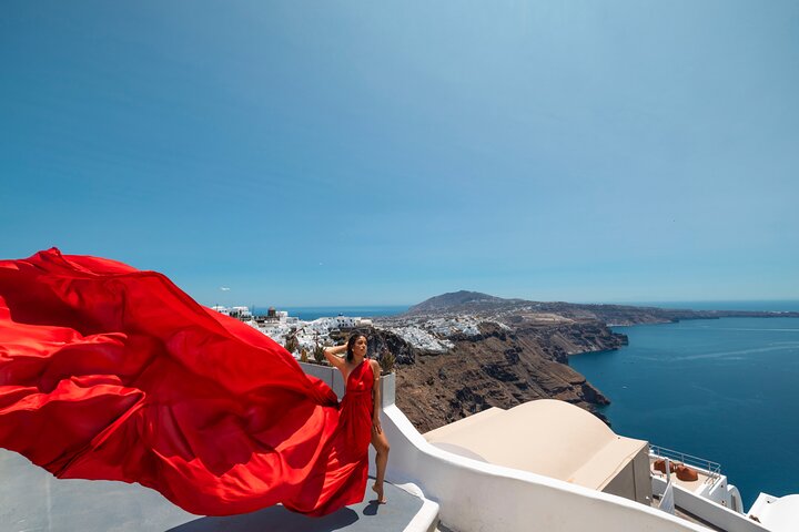 Eksklusiv Santorini Flying Dress Photoshoot med Pickup
