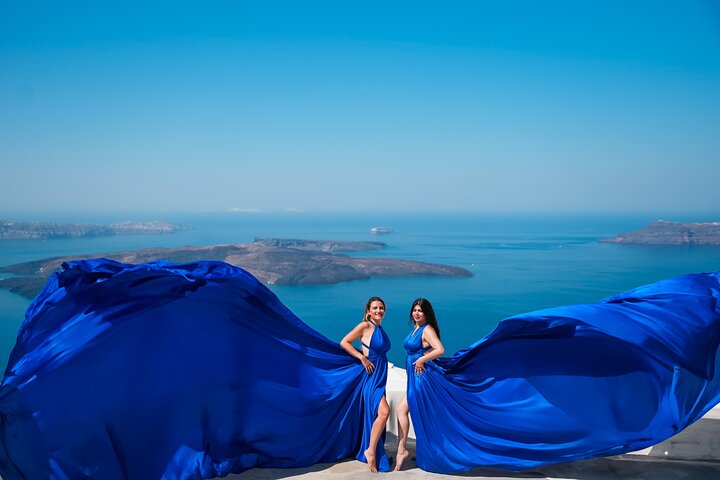 Eksklusiv Santorini Flying Dress Photoshoot med Pickup