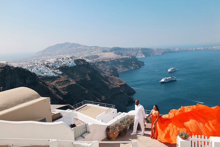 Eksklusiv Santorini Flying Dress Photoshoot med Pickup