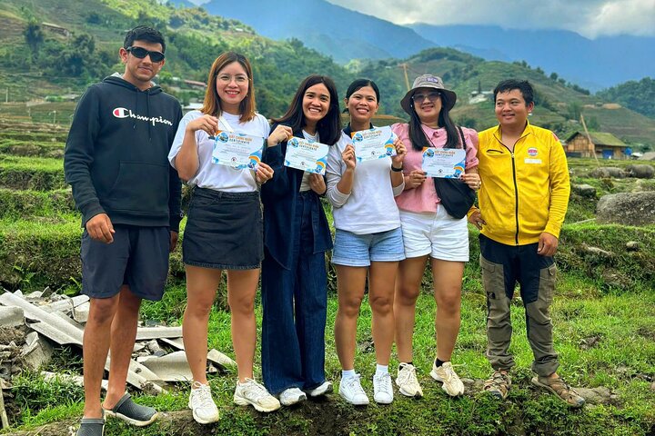 90 - Tour giornaliero di Sapa in parapendio – trasferimento in hotel incluso