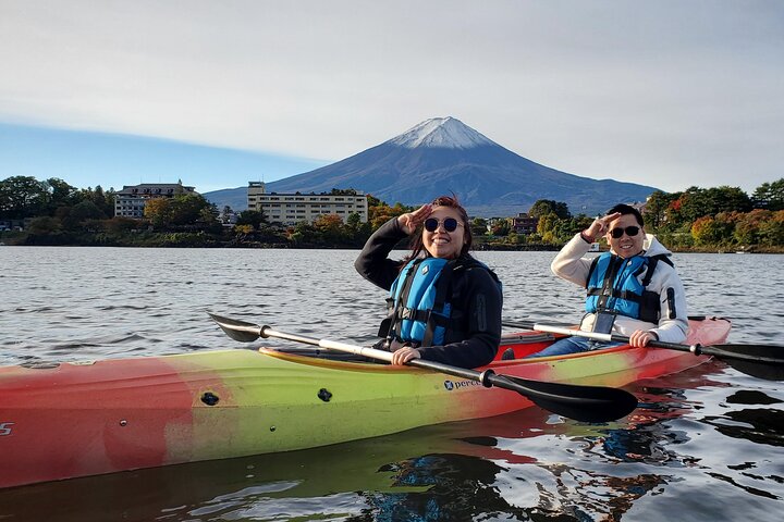 Excursión panorámica en kayak por el lago Kawaguchiko