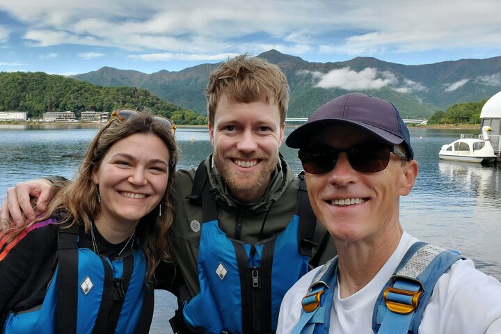 Excursión panorámica en kayak por el lago Kawaguchiko