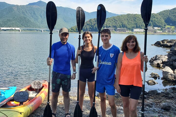 Excursión panorámica en kayak por el lago Kawaguchiko