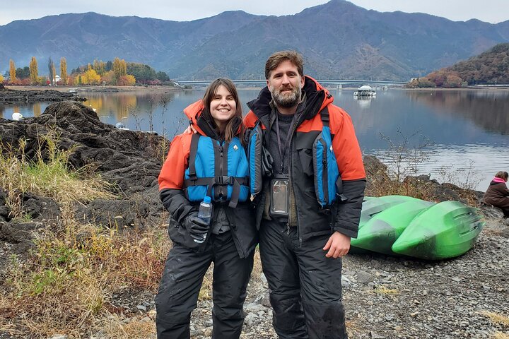 Excursión panorámica en kayak por el lago Kawaguchiko