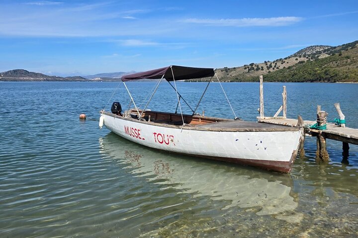 Ksamil: Mussel seiltur med mat og drikke i Albania