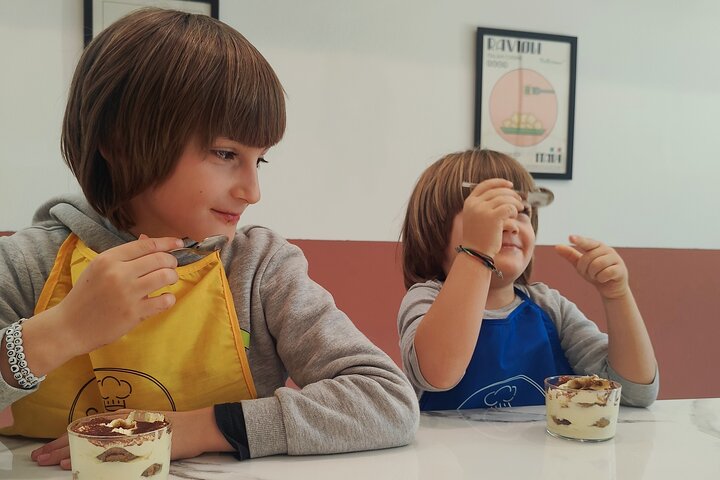 Kochkurs: Frische Pasta und Tiramisu mit Wein am Gardasee