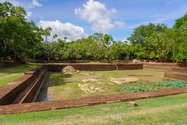 Sigiriya Hike & Minneriya Safari Privétour van een hele dag