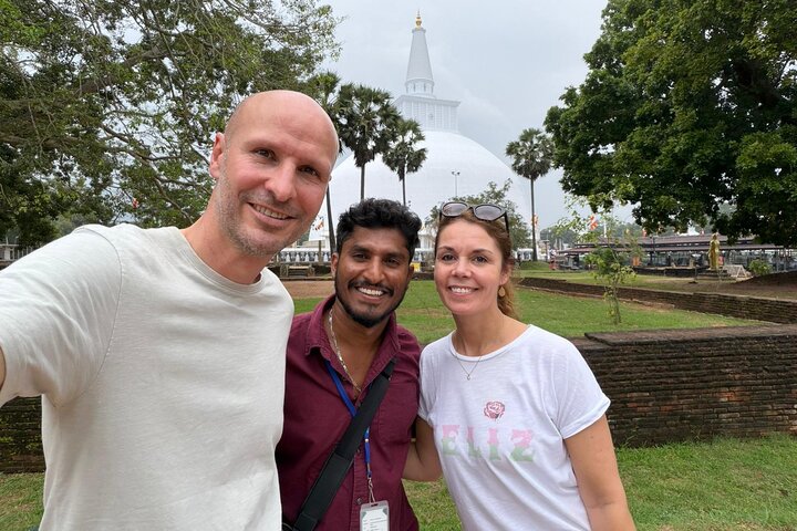 Tour Privado de Patrimônio de Anuradhapura - Tudo Incluído