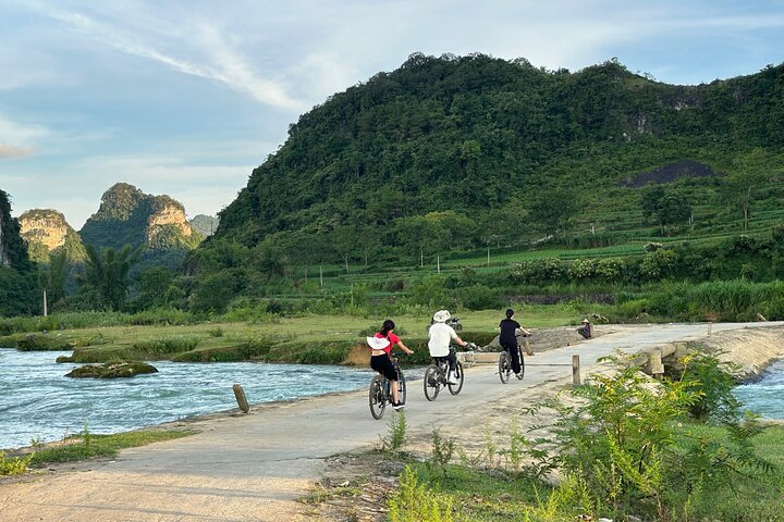 Boucle de Cao Bang : 2 - Day Ban Gioc Waterfall & Local Experiences