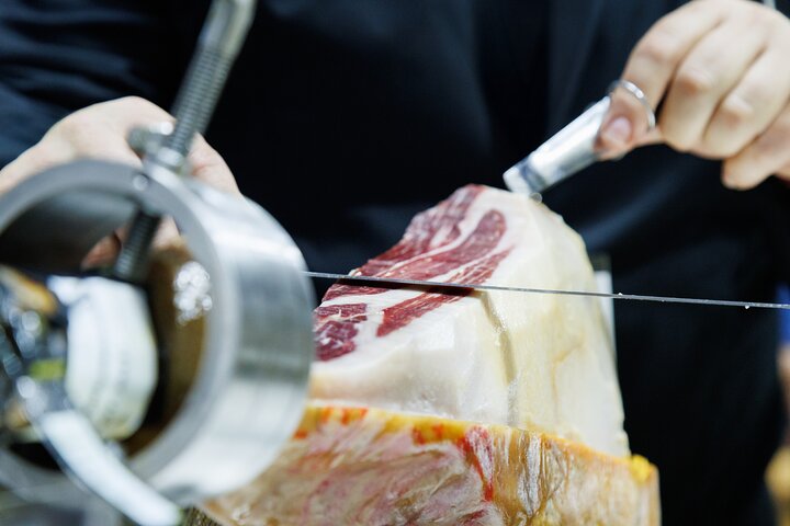 Tour en grupo reducido de Parmigiano-Reggiano y jamón de Parma