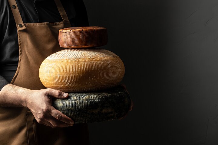 Tour en grupo reducido de Parmigiano-Reggiano y jamón de Parma