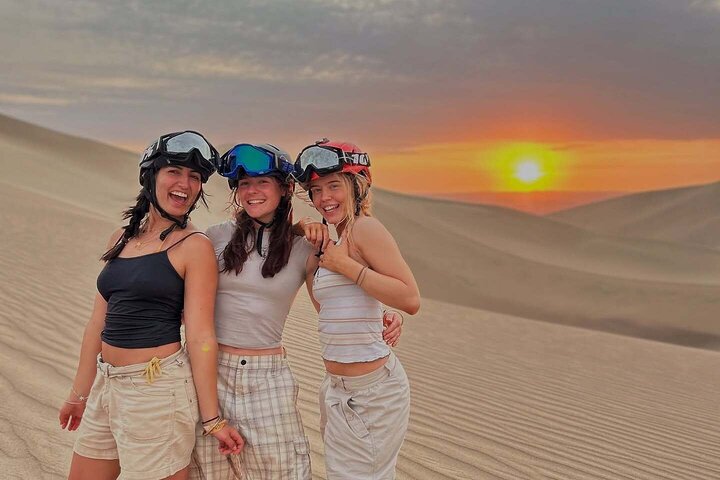 Sandboard o sci di sabbia a Huacachina Falò di Apresski Tramonto