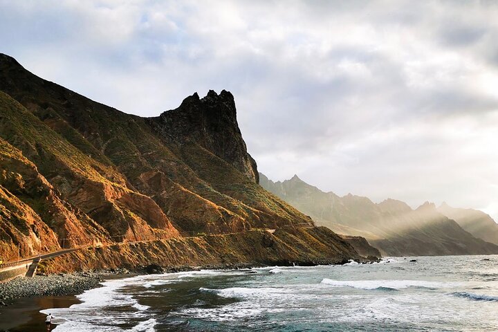 Tour privato intorno a Tenerife con Guida in auto di lusso