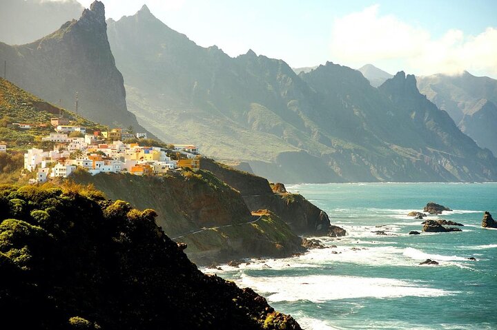 Tour privato intorno a Tenerife con Guida in auto di lusso