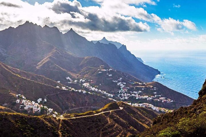 Tour privato intorno a Tenerife con Guida in auto di lusso