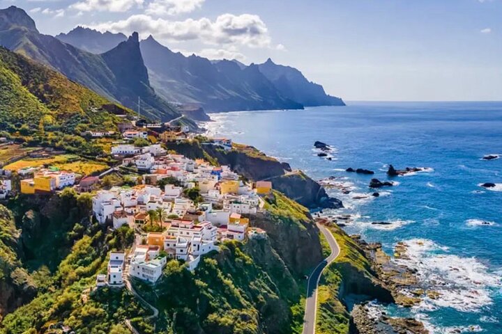 Tour privato intorno a Tenerife con Guida in auto di lusso