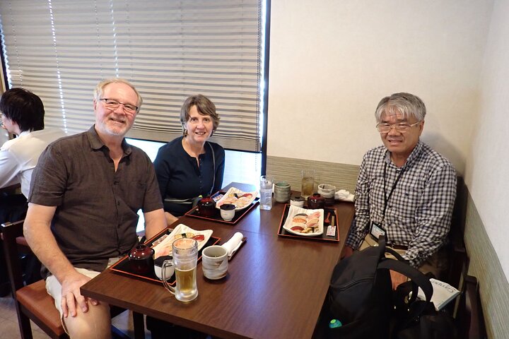 Restauranter i nærheten av Sho Time Toyama City Private Custom Tour