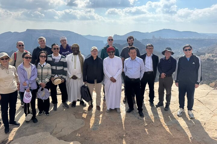 Bergen & Forten – Privé dagtour naar Nizwa & Jebel Akhdar