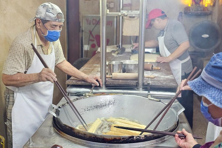 Melaka Meals Food Tour with 15+ Tastings
