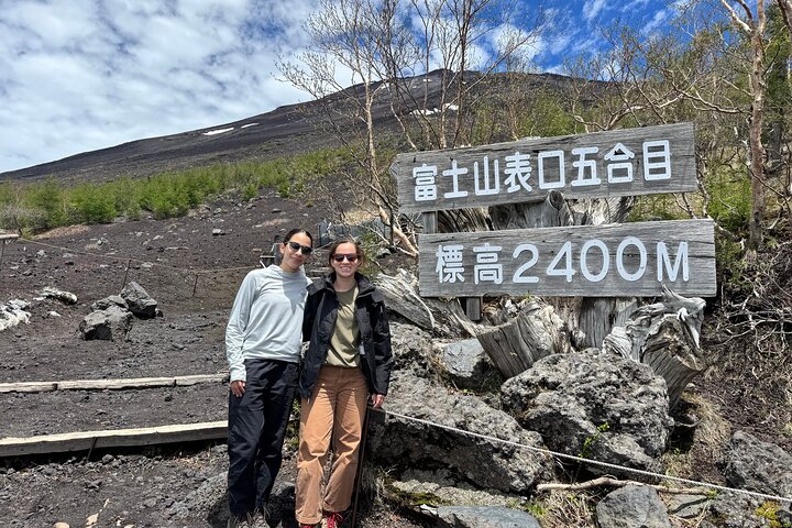 Private Mt. Fuji Hoei Crater Hiking and Sightseeing Tour
