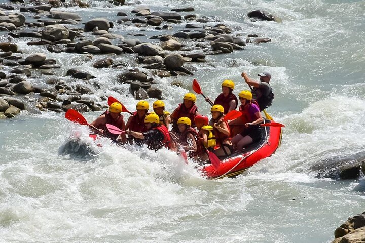 Famiglia Rafting Fiume Vjosa a Permet Albania